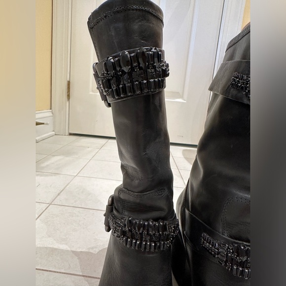 Vera Wang Lavender Label Jeweled Moto Boots - Size 6 - Picture 5 of 8